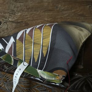 Hiya pine pillow & cover